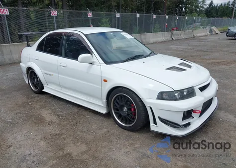 1998 Mitsubishi Lancer z USA, uszkodzony, nr VIN CP9A0003723